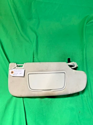 Quebra-sol direito Ford Fusion 2017-2020 fabricante de equipamento original - Imagem 1 de 4