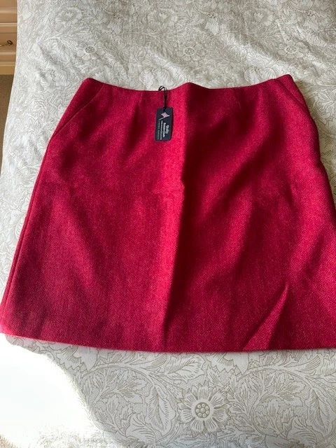 BNWT Ladies Laura Ashley/Abraham Moon wool skirt size 20 - Image 1 of 1