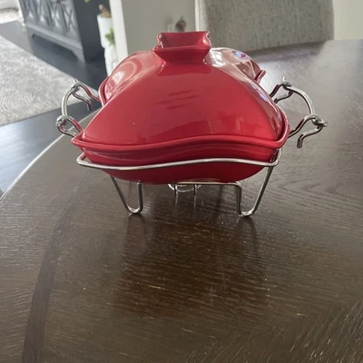 Godinger 1QT Covered Red Porcelain Baker w Lid & Warmer Serving Rack Buffet Dish - Image 1 of 4