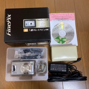 FUJIFILM FinePix F31fd Silver Digital Camera 6.3MP 3x Optical Zoom From JAPAN - Picture 1 of 12