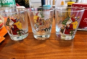 3 doppelte altmodische Schnaps Gläser AHGC SANTA Jahreszeiten Grüße WEIHNACHTEN - Bild 1 von 5