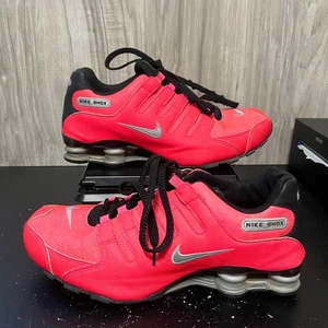 2014 Nike Shox NZ Hyper Pink/Metallic Silver Jugend Laufschuhe! Größe 7y - Bild 1 von 10