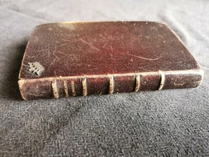 Livre ancien Nouveau formulaire de prières enfants de Marie Lille 1902 religion - Picture 1 of 12