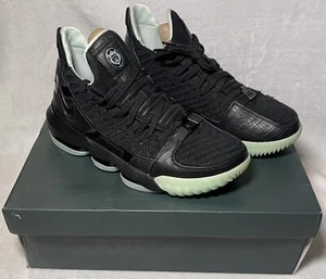 Size 10.5 - Nike LeBron 16 Glow 2019 - Picture 1 of 8