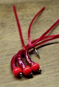 3 x Größe 12 roter Blutwurm Flexi, 3,2 rote Perlen. Gebunden in Großbritannien. STACHELBETT - Bild 1 von 2