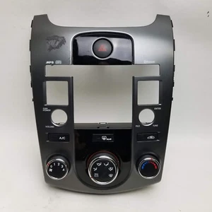 2010-2013 Kia Forte Heater AC Radio Stereo Bezel Cover + Climate Control OEM - Picture 1 of 9