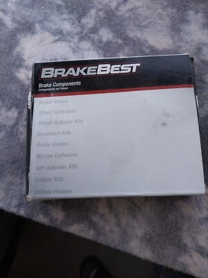 Kit de herrajes de freno de tambor BrakeBest 18253 para camioneta Toyota 1984-1987. Foto 1 de 4