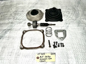 2007 HR 350Z MANUAL TRANSMISSION SHIFTER LEVER & GUIDE PLATE SET OEM 74967 CD000 - Picture 1 of 15