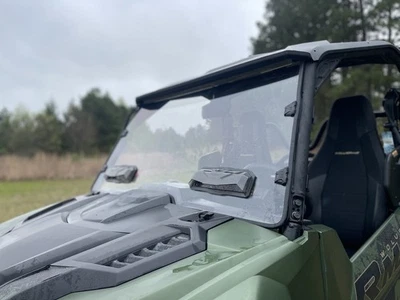 Seizmik Hard Coated Toolless Vented Windshield | Yamaha RMAX 2021-2023 - Image 1 of 4