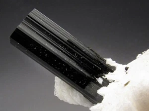 Tourmaline on Cleavelandite Skardu Gilgit Division Pakistan - Picture 1 of 6