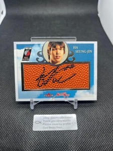 2004-05 Fleer Skybox Sweet Sigs RC Auto HA SEUNG-JIN #65/99 - Bild 1 von 2