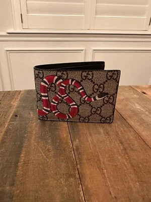 Cartera Gucci Plegable GG Supreme Kingsnake (4 Ranuras para Tarjetas) Beige Foto 1 de 4