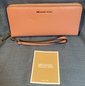 Neu mit Etikett Lg. Rosa Continental Pebbled Leder Michael Kors Handgelenktasche Geldbörse - Bild 1 von 6