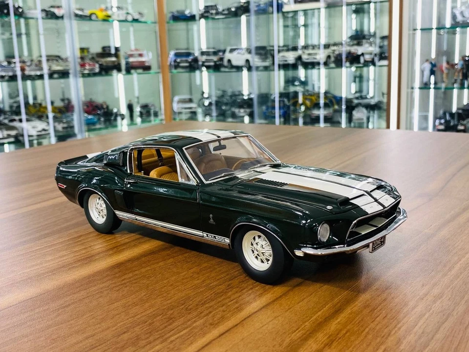 ExactDetail Replicars Shelby GT500 Super Fast Fastback Dark Green [1/18 Diecast] - Image 1 of 4