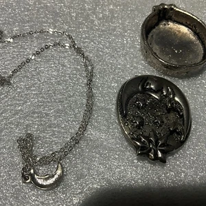 Turin Halskette Anhänger Brosche Anstecknadel & Ohrringe Schmuck Schmuckkästchen MOND & STERNE - Bild 1 von 6