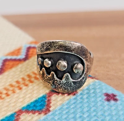 Sterling Silver Mexico Spirit Bear Dot Ring Zuni-Style Overlay Southwestern Sz 7 - Image 1 of 4