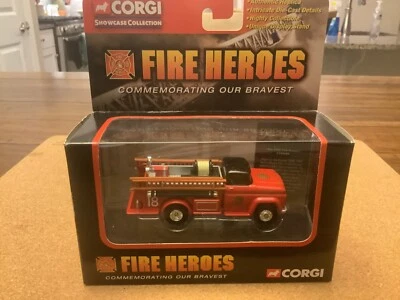Corgi Fire Heroes - 1:64 - CS90009 - GMC Fire Pumper - Chicago F.D. - Image 1 of 4