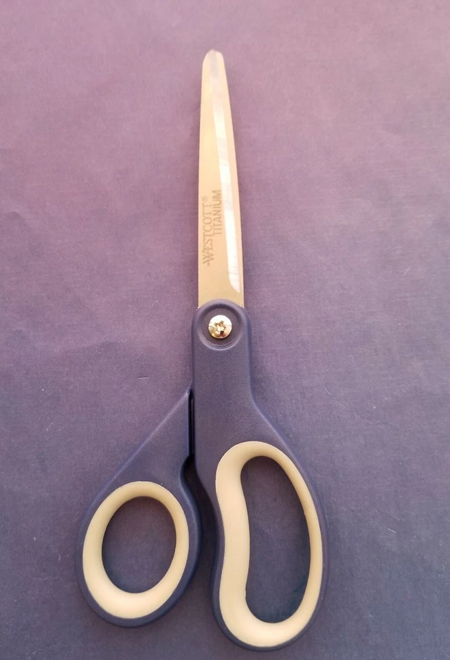 (ONE) 7" STRAIGHT HANDLE SCISSOR WESTCOTT TITANIUM HEAVY DUTY OFFICE/PACKAGING - Image 1 of 1