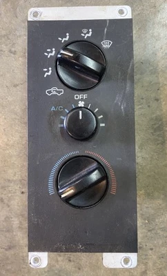 94-97 1995 Dodge Ram 1500 2500 3500 controles de clima 55035697 envío rápido Foto 1 de 4