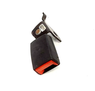 Chrysler 200 2015-2017 hebilla de cinturón de seguridad trasero izquierdo OEM Foto 1 de 4