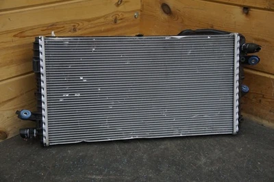 Radiador trasero izquierdo lado conductor 982121254 OEM Porsche Cayman Boxster 718 2017-18 Foto 1 de 4