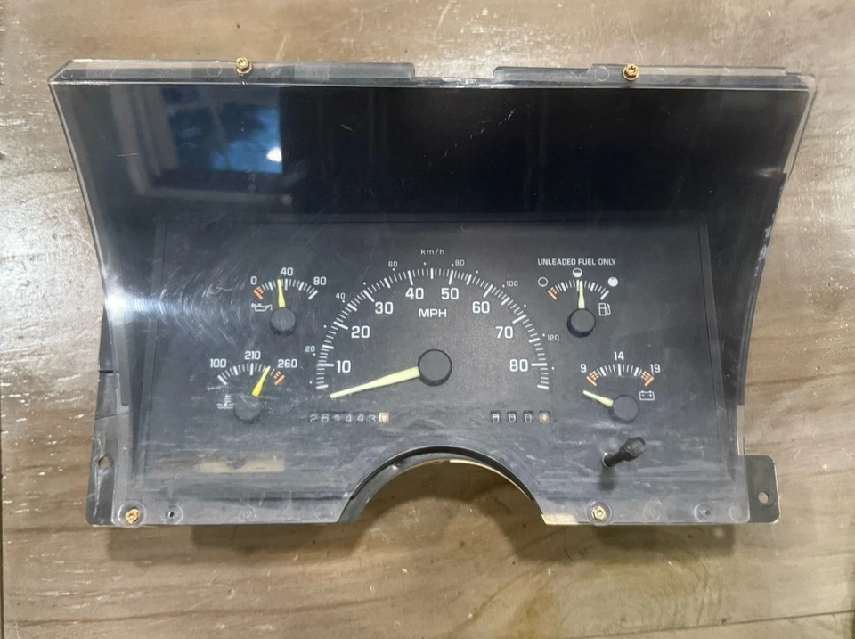 1992-1994 Chevrolet GMC C/K 1500 2500 Speedometer Instrument Cluster OEM - Image 1 of 4