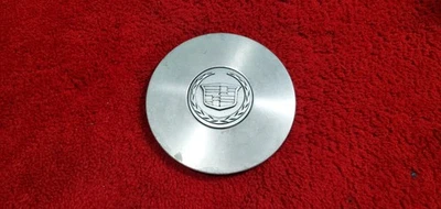 96-01 Cadillac Deville Sevilha OEM tampa central de roda P/N 9594600 - Imagem 1 de 4