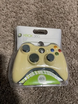 Xbox 360 Controller New In Box Sealed Microsoft OEM Rare Free Shipping - Image 1 of 4