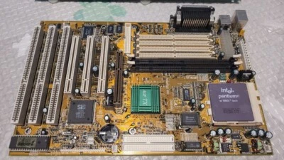 ECS P5SD-A rev 2.0 Socket 7 motherboard (SiS 5591) - Image 1 of 4