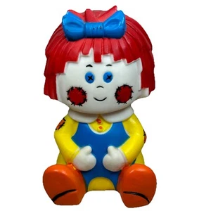 Vinyl Raggedy Ann Squeaky Toy Rag Doll Toy Seated Vintage Taiwan SEE VIDEO EUC - Picture 1 of 11
