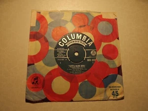 45rpm.....Cliff Richard and The Shadows..." Cliff's Silver Discs "..EP..SEG 8050 - Picture 1 of 2