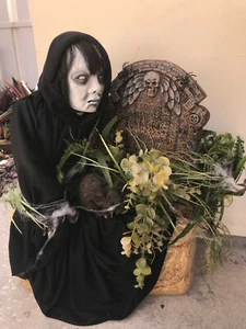 Halloween Hay Floral Flower Arrangement Haunted Doll Tombstone Black Crow & Rat - Picture 1 of 10