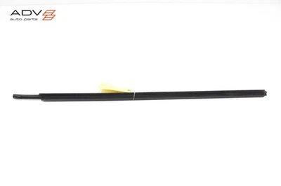 Toyota Sienna 2011-2020 puerta delantera izquierda lado del conductor ventana cinturón moldeado OEM Foto 1 de 4