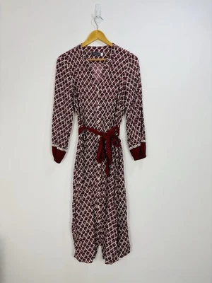 Neuwertiges Samtkleid Damen Gr. 10 Rot Midi V-Ausschnitt Langarm Geknöpft Gürtel Boho - Bild 1 von 4