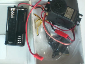 Carson 13165 High Torque/Speed - Servo CA171 BEC JR con caja de baterías - Imagen 1 de 2