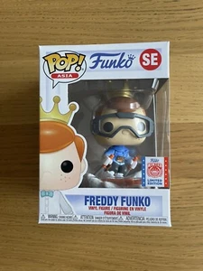 Asia Freddy Funko skiing 2022 winter fundays game China Exclusive Pop Vinyl - Picture 1 of 6