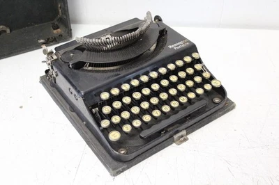 Antigua máquina de escribir manual Remington teclas emergentes/portátil se ve genial Foto 1 de 4