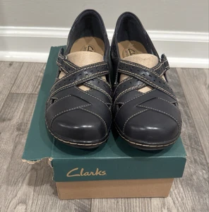 NEW Womens Clarks Bendables Ashland Spin Slip On Leather Shoes Navy Blue 7 WIDE - Picture 1 of 16