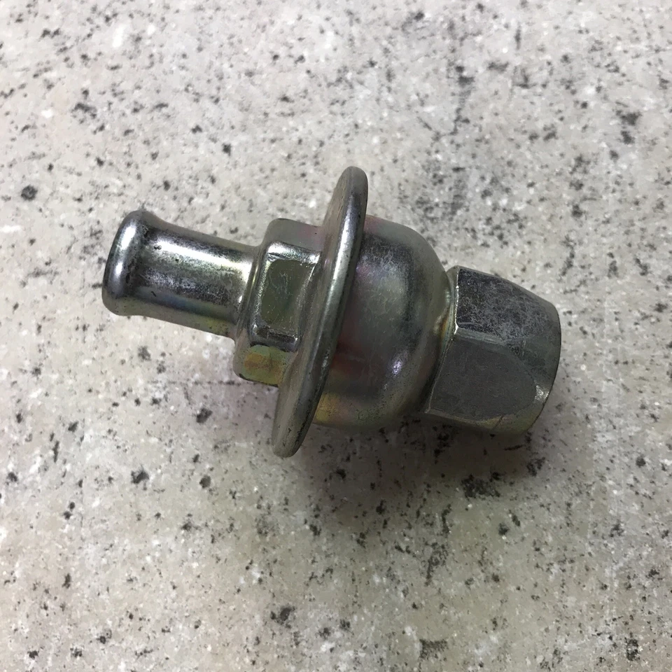 GM 6 Cyl Secondary Air Injection Check Valve  Chevy Buick 22017478 - 26687 - Image 1 of 4