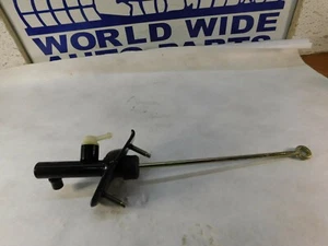 Chevrolet GM S10 Blazer Jimmy Clutch Master Cylinder GIRLING 74066404 1983-1987 - Picture 1 of 10