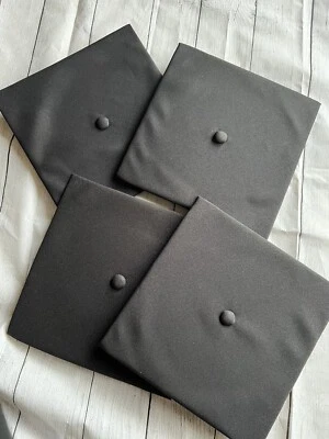 Grad 帽子哑光成人男女高中和大学黑色带流苏编号 4 件装 — 第 1/4 张图片