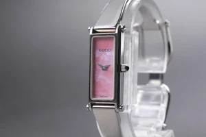 [CASI COMO NUEVO] Brazalete de cuarzo con esfera rosa GUCCI 1500L para mujer de Japón - Imagen 1 de 10