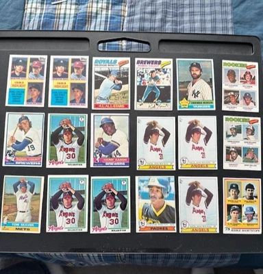 Lote de (18) tarjetas de béisbol vintage Topps 1976-84 - HOFs - Ver detalles - (VG-EX) Foto 1 de 4