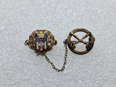 Daughters Of America Pin - Image 1 of 2