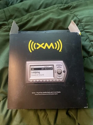 Radio satelital XM Xpress Audiovox Travel pantalla de 5 líneas XMCK-10AP Foto 1 de 4