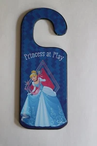 Disney Cinderella Dornröschen Türhänger Spielen/Schlafen Rosa und Blau - Bild 1 von 6