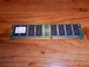 Samsung M368L3223DTL-CB3 DDR 256MB PC-2700 Non ECC 333Mhz RAM Memory - Picture 1 of 2