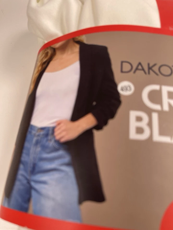 DAKOTA BLUE LADIES' CREPE BLAZER SIZE M COLOR WHITE