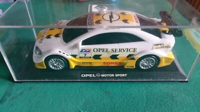 OPEL ASTRA V8 COUPE OPEL SERVICE 1/24 IN VETRINETTA - Immagine 1 di 2