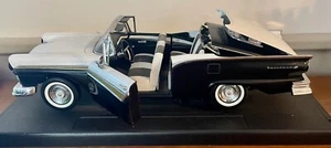 Franklin Mint 1957 Ford Convertible Fairlane 500 Skyliner Hide-Away and Stand - Picture 1 of 12